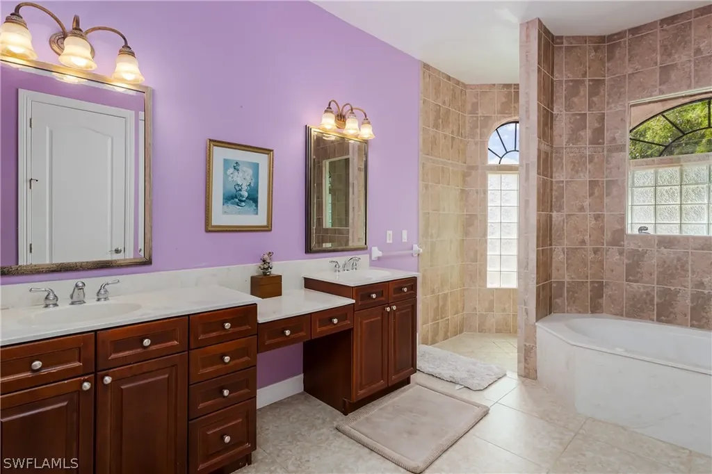 3901 60th Avenue NE Naples FL 34120