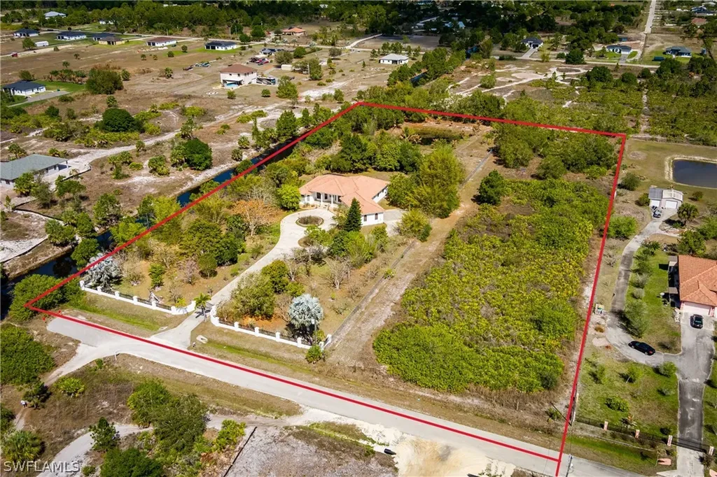 3901 60th Avenue NE Naples FL 34120