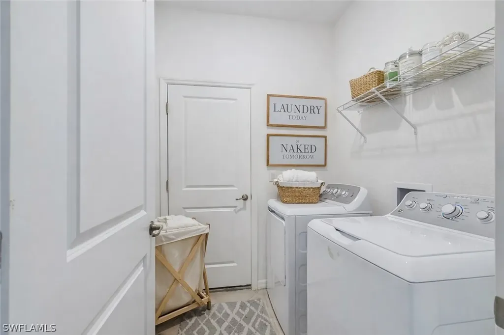 2681 Vine Avenue Naples FL 34120