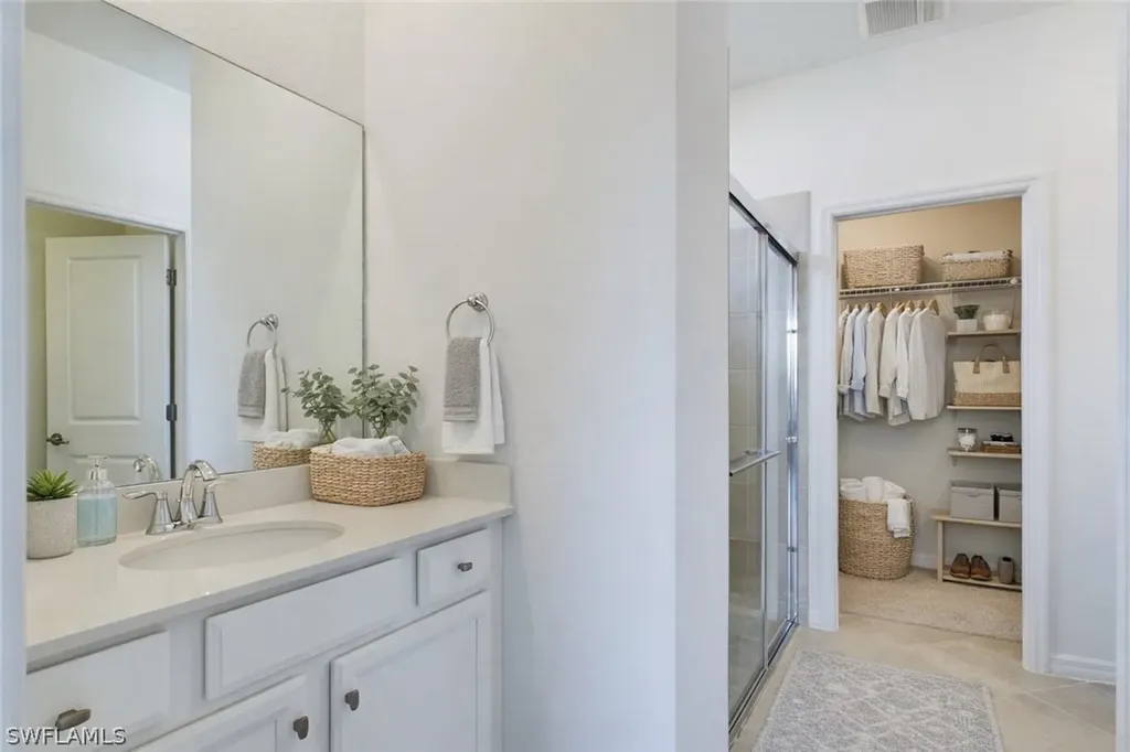 2681 Vine Avenue Naples FL 34120