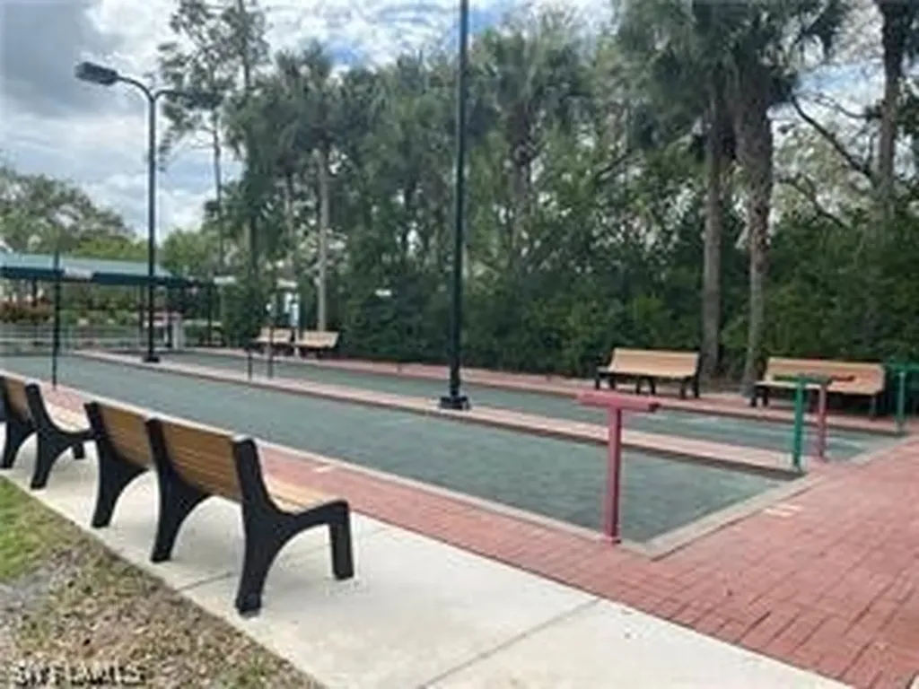 5070 Cedar Springs Drive Naples FL 34110