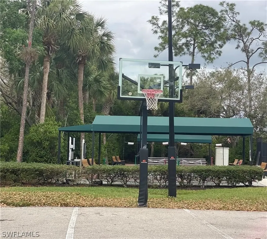 5070 Cedar Springs Drive Naples FL 34110