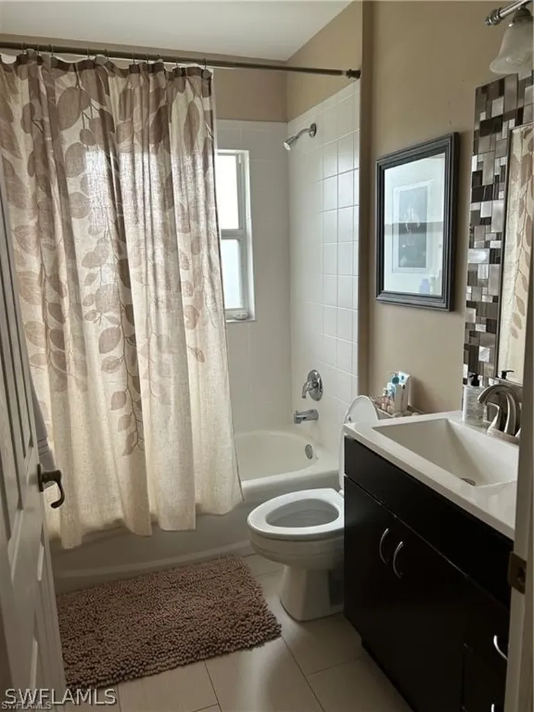 5070 Cedar Springs Drive Naples FL 34110