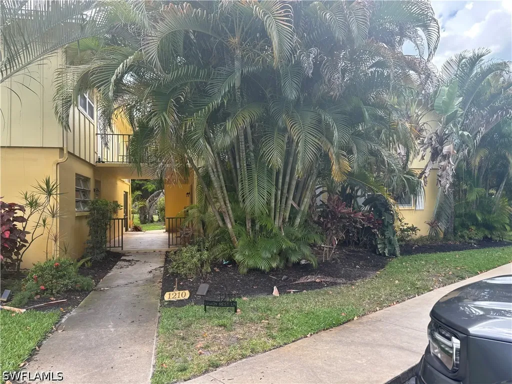 1210 Shady Rest Lane Naples FL 34103