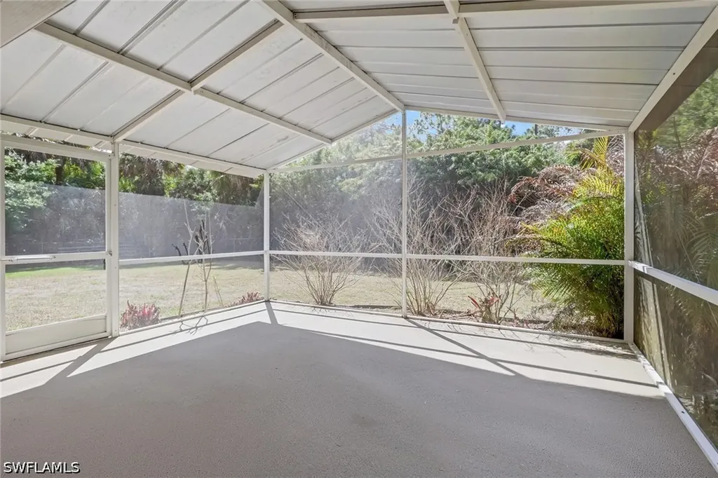 501 11th Street NW Naples FL 34120