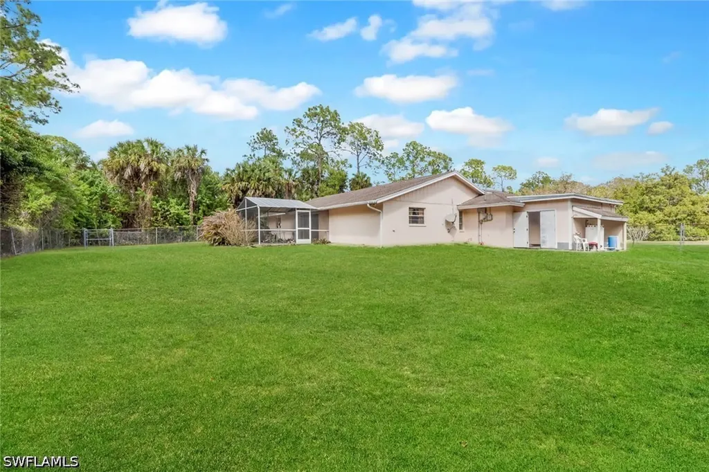 501 11th Street NW Naples FL 34120