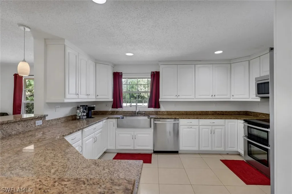 501 11th Street NW Naples FL 34120
