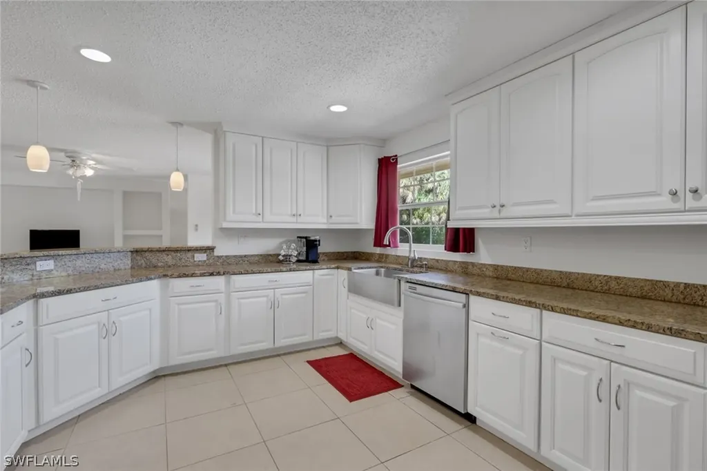 501 11th Street NW Naples FL 34120