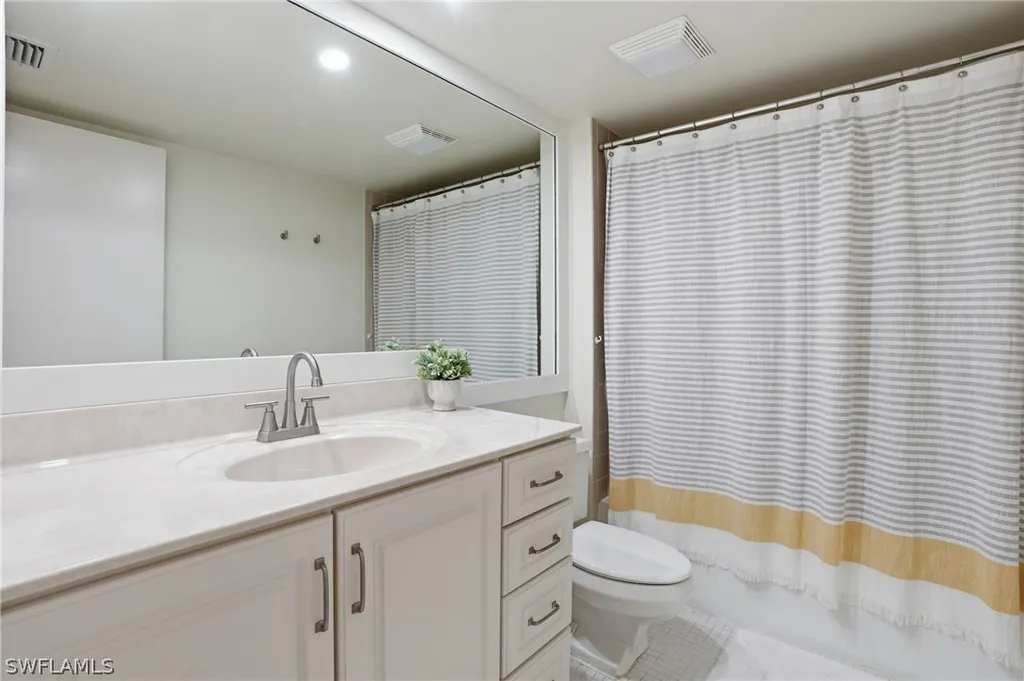 3300 Binnacle Drive Naples FL 34103
