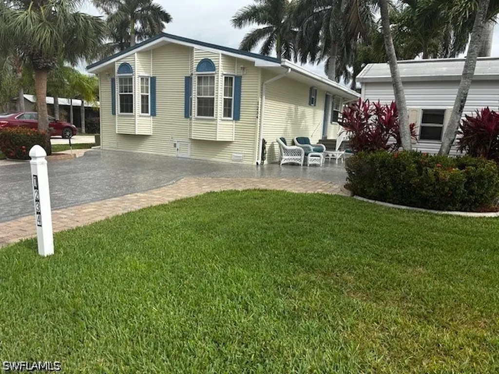 1234 Silver Lakes Boulevard Naples FL 34114