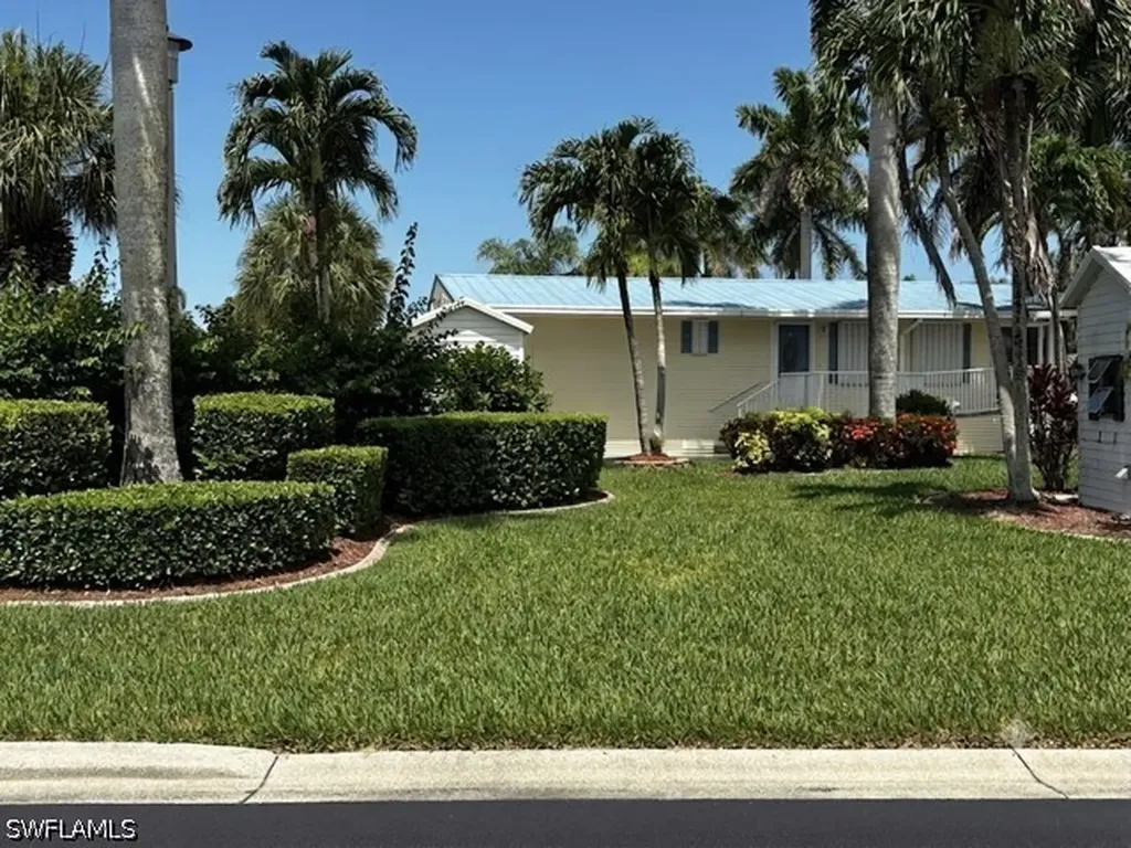 1234 Silver Lakes Boulevard Naples FL 34114