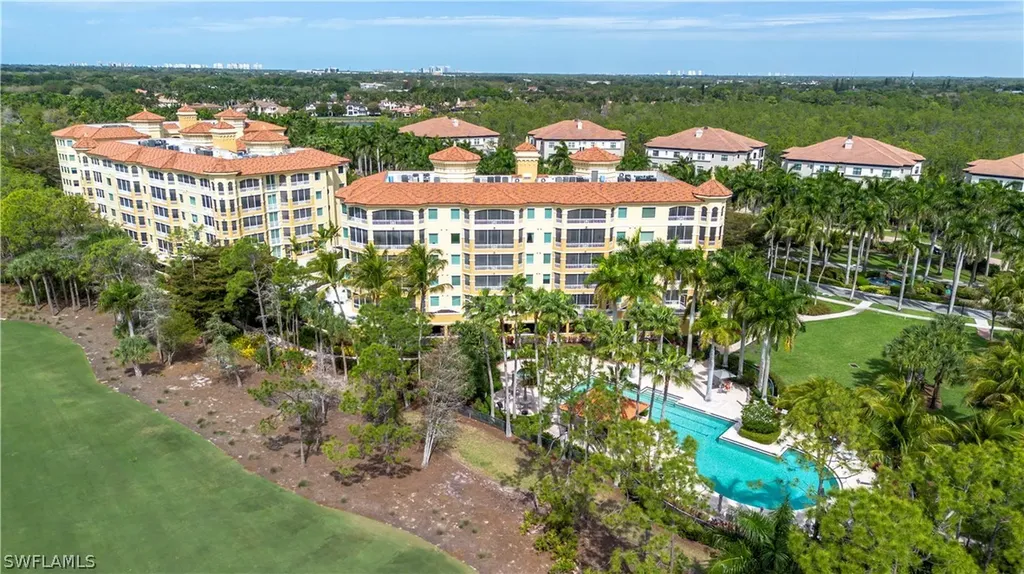 2748 Tiburon Boulevard E Naples FL 34109
