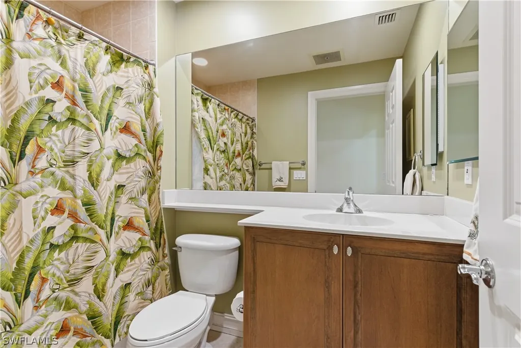 2748 Tiburon Boulevard E Naples FL 34109