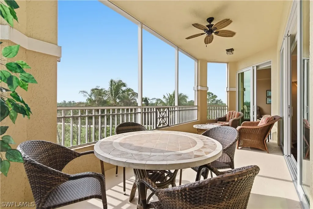 2748 Tiburon Boulevard E Naples FL 34109