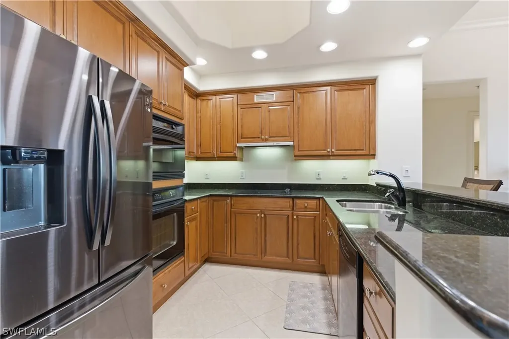 2748 Tiburon Boulevard E Naples FL 34109