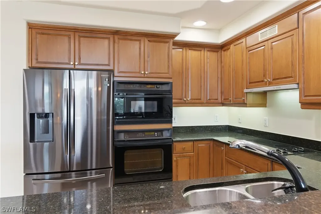 2748 Tiburon Boulevard E Naples FL 34109