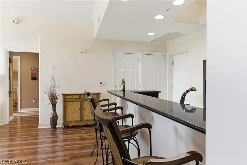 2748 Tiburon Boulevard E Naples FL 34109