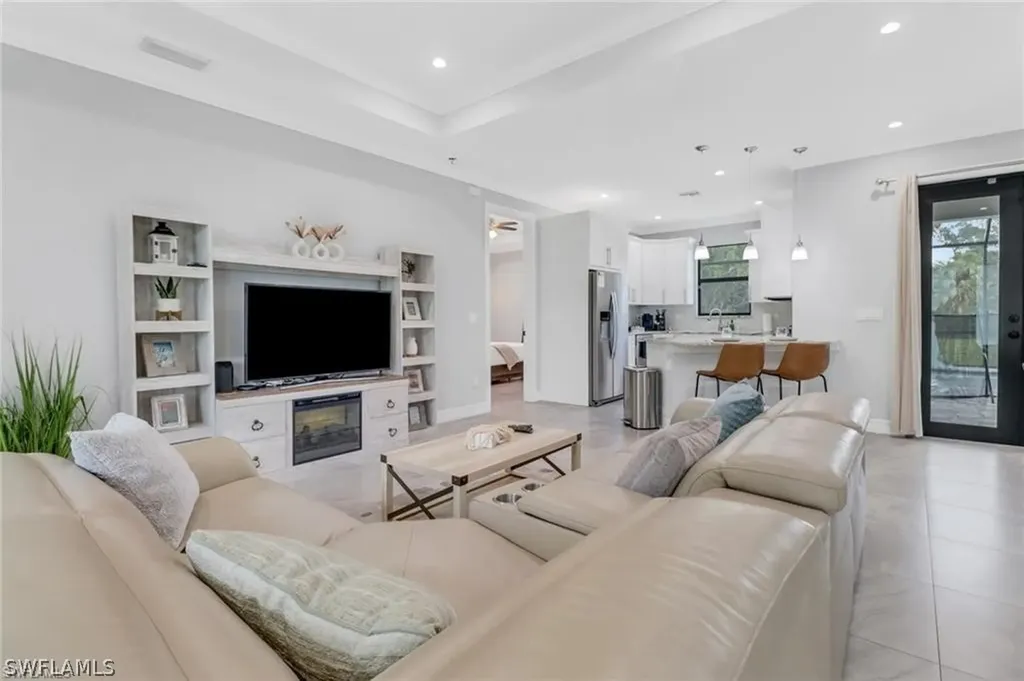 332 14th Street SE Naples FL 34117