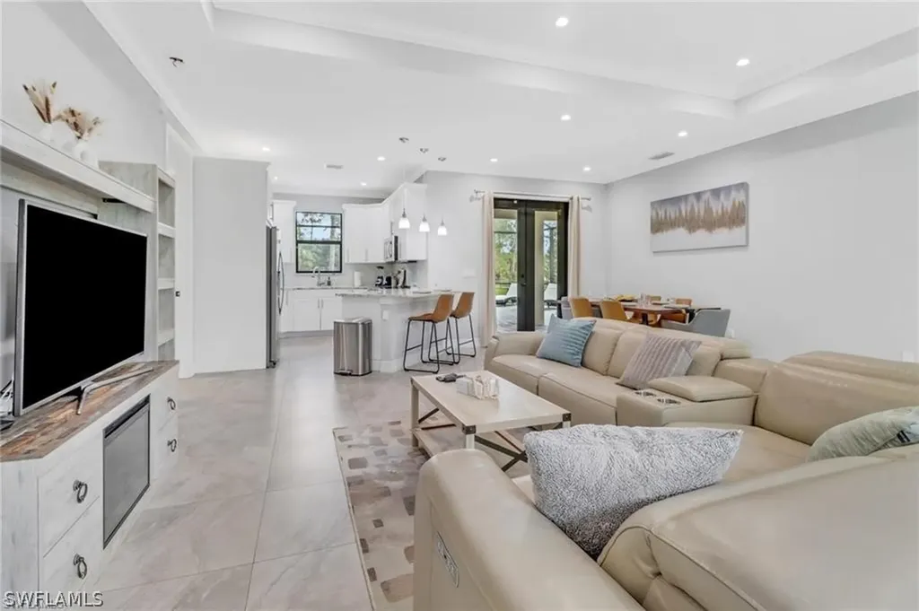332 14th Street SE Naples FL 34117