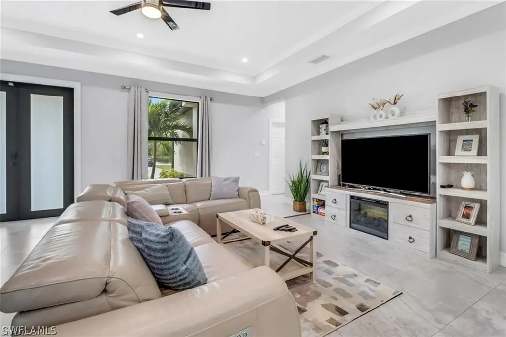 332 14th Street SE Naples FL 34117