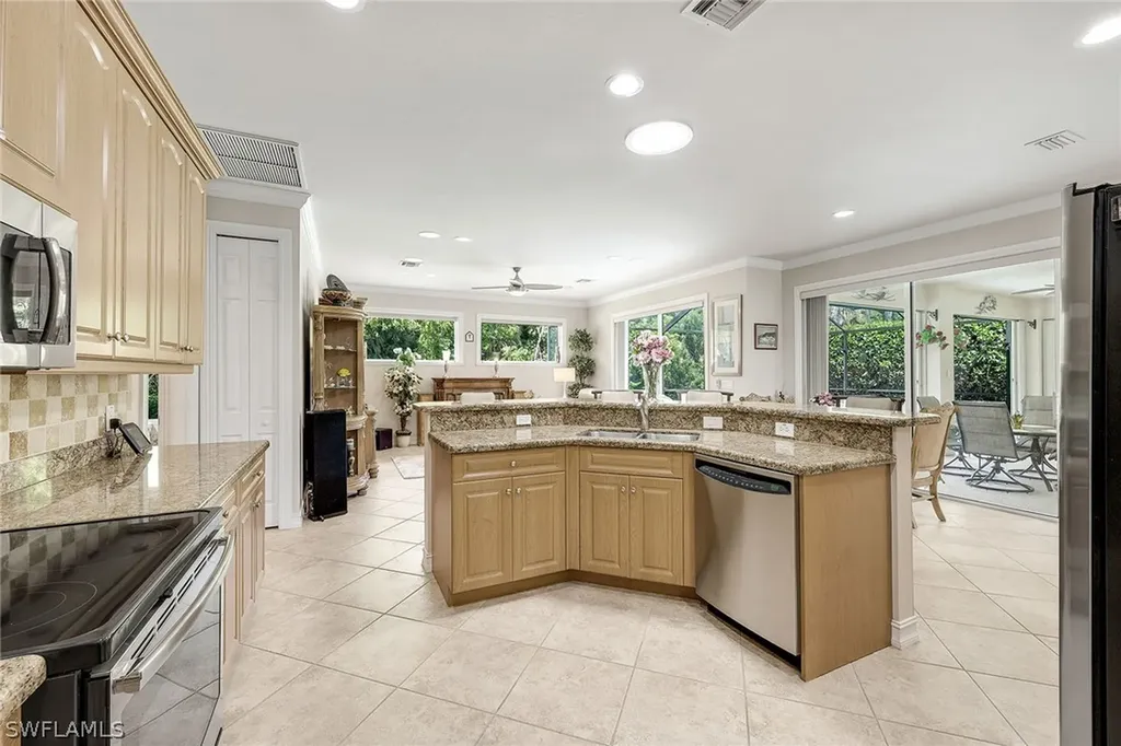 65 Heritage Way Naples FL 34110
