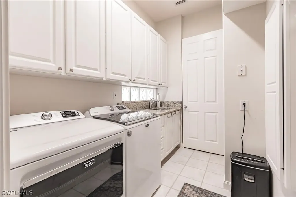 4352 Montalvo Court Naples FL 34109