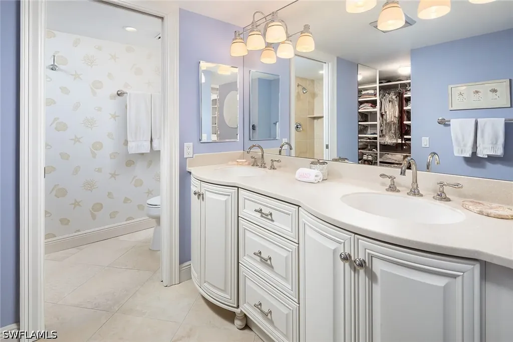 4005 Gulf Shore Boulevard N Naples FL 34103