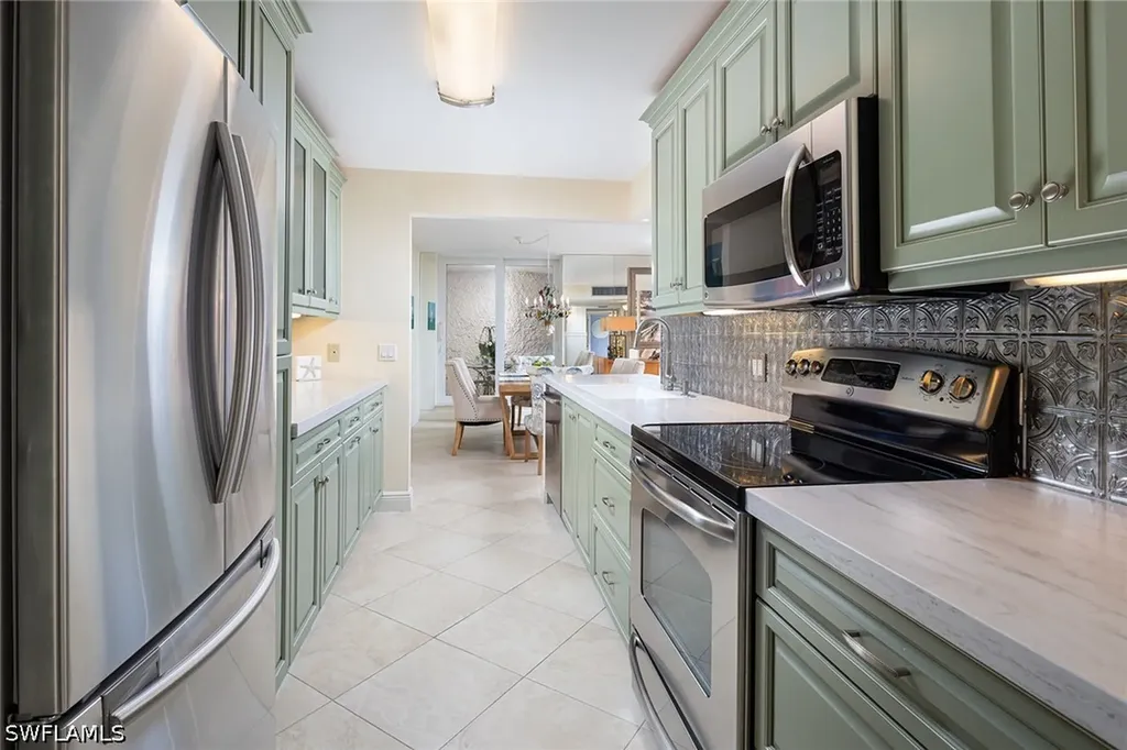 4005 Gulf Shore Boulevard N Naples FL 34103