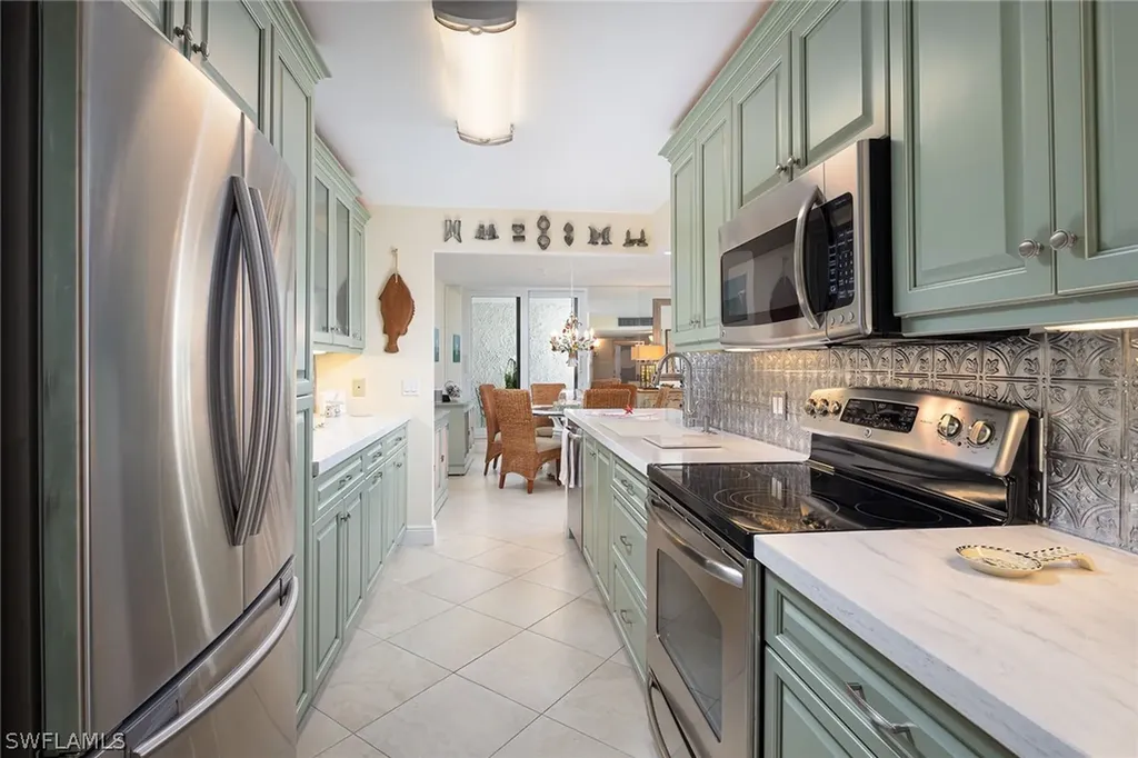 4005 Gulf Shore Boulevard N Naples FL 34103