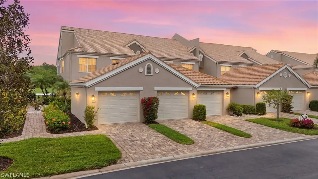 Naples FL, 5685 Heron Lane, Unit 301