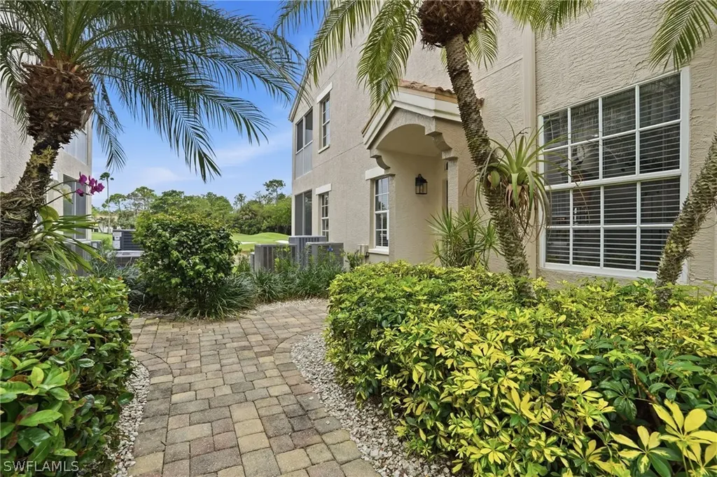 5685 Heron Lane Naples FL 34110