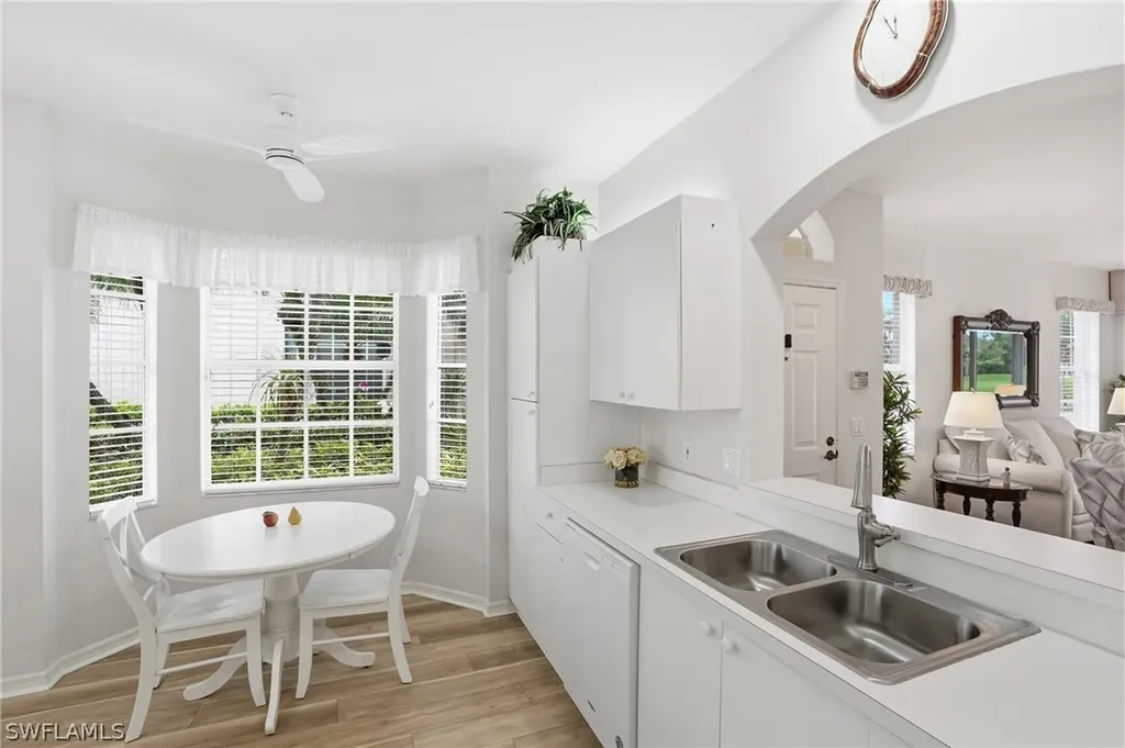 5685 Heron Lane Naples FL 34110