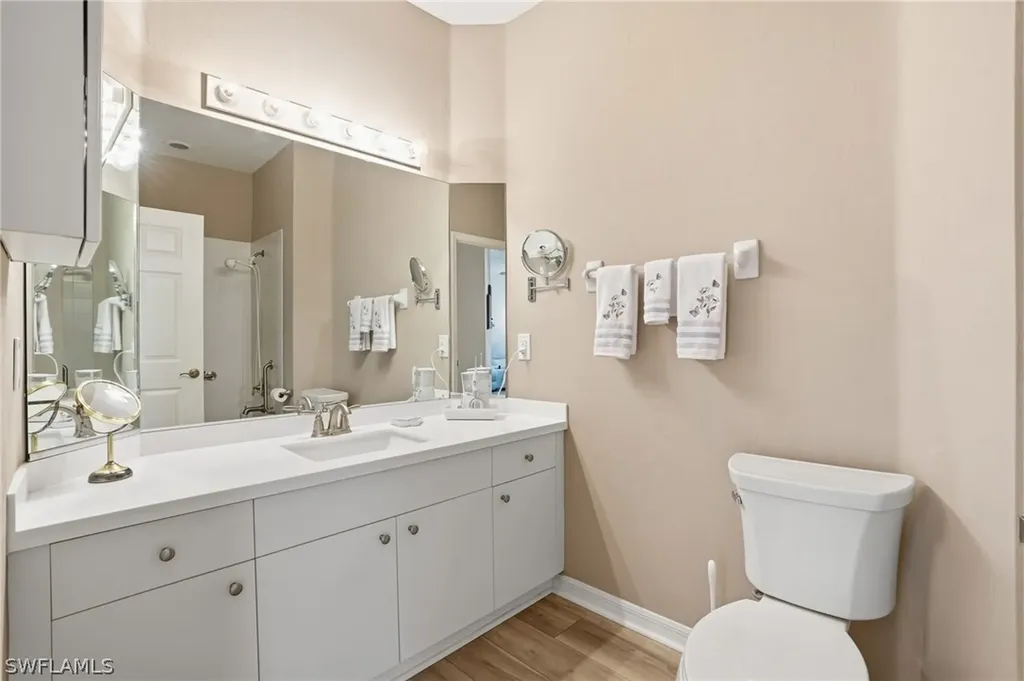 5685 Heron Lane Naples FL 34110