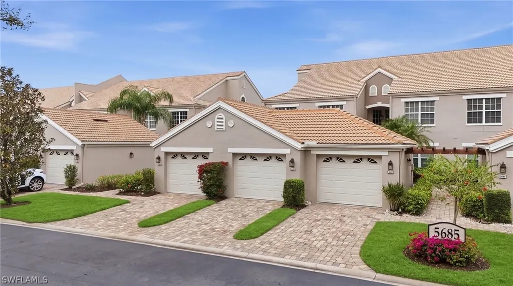 5685 Heron Lane Naples FL 34110