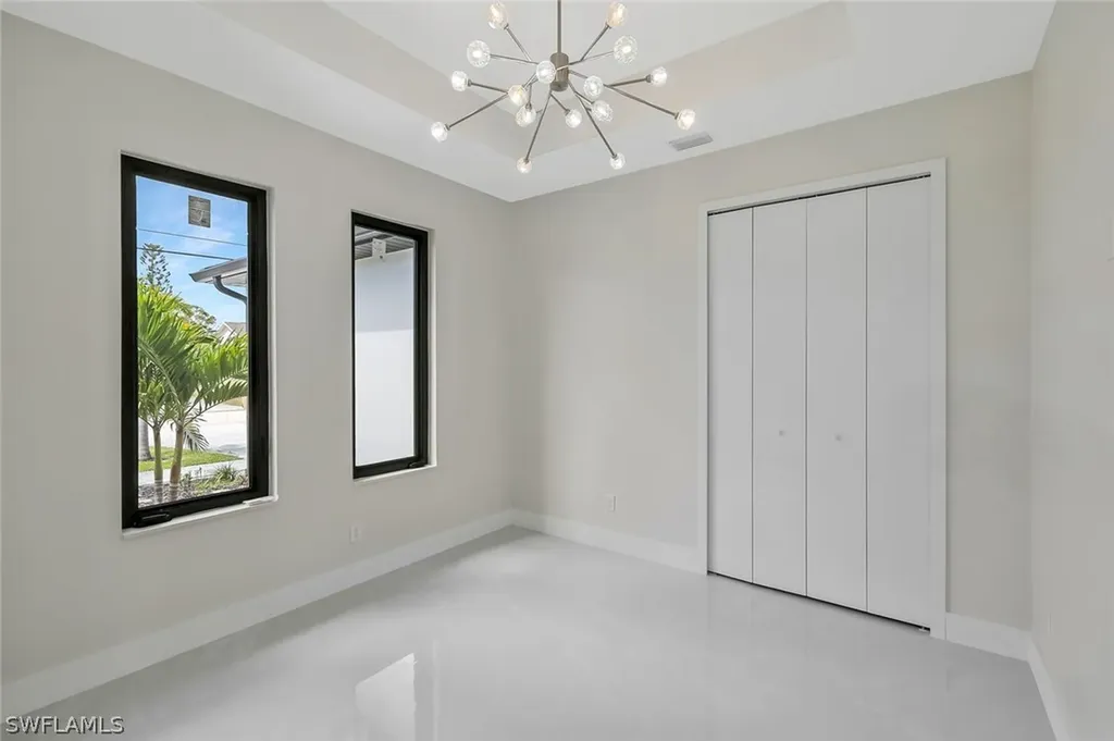 909 SW 11th Court Cape Coral FL 33991
