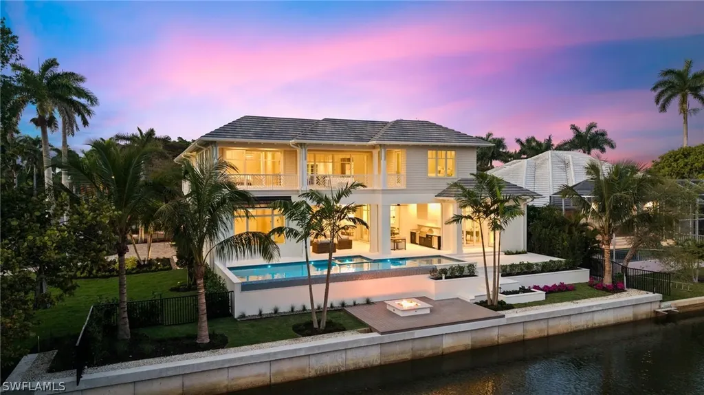 408 16th Avenue S Naples FL 34102