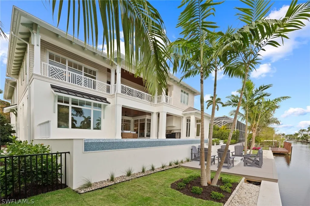 408 16th Avenue S Naples FL 34102