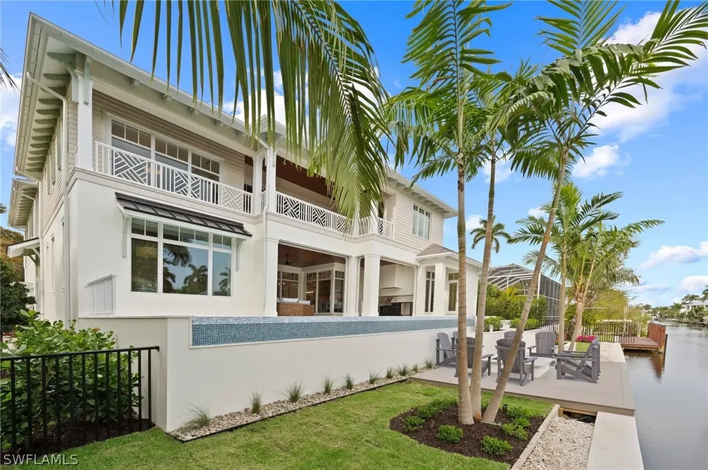 408 16th Avenue S Naples FL 34102