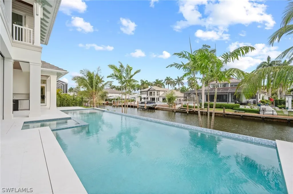 408 16th Avenue S Naples FL 34102