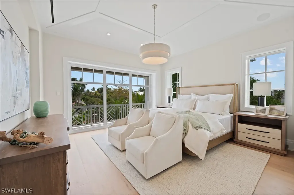 408 16th Avenue S Naples FL 34102