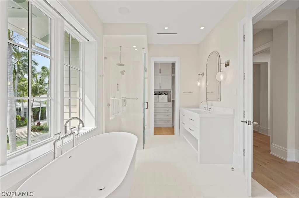 408 16th Avenue S Naples FL 34102