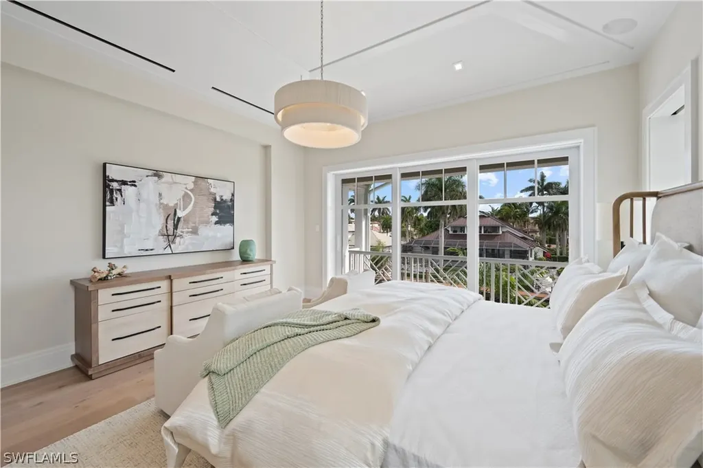 408 16th Avenue S Naples FL 34102