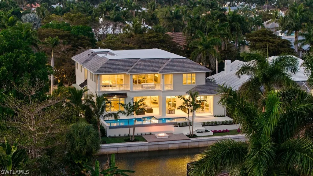 408 16th Avenue S Naples FL 34102