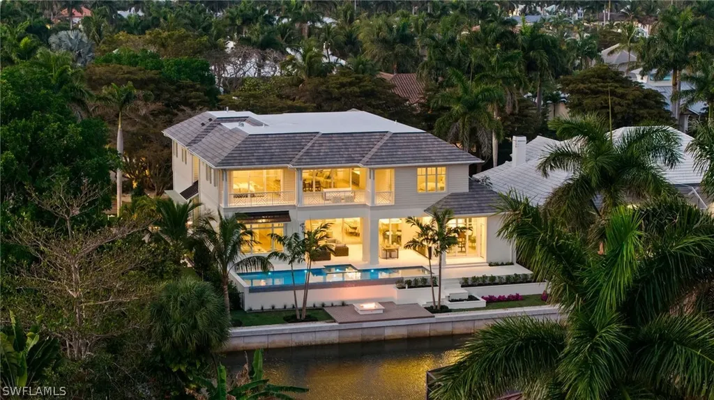 408 16th Avenue S Naples FL 34102