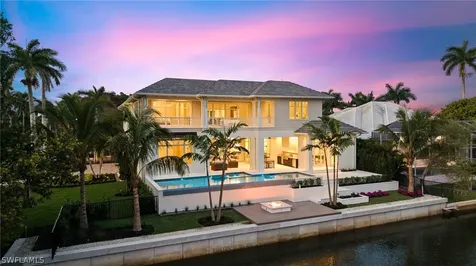 408 16TH Avenue S Naples FL 34102