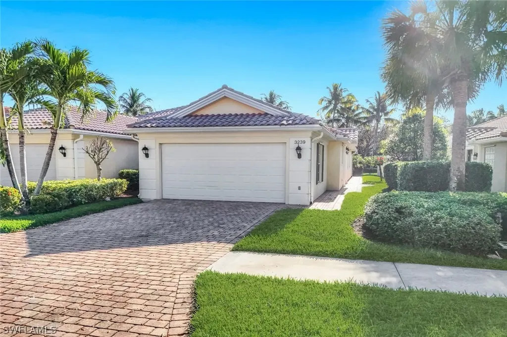 3239 Barbados Lane Naples FL 34119