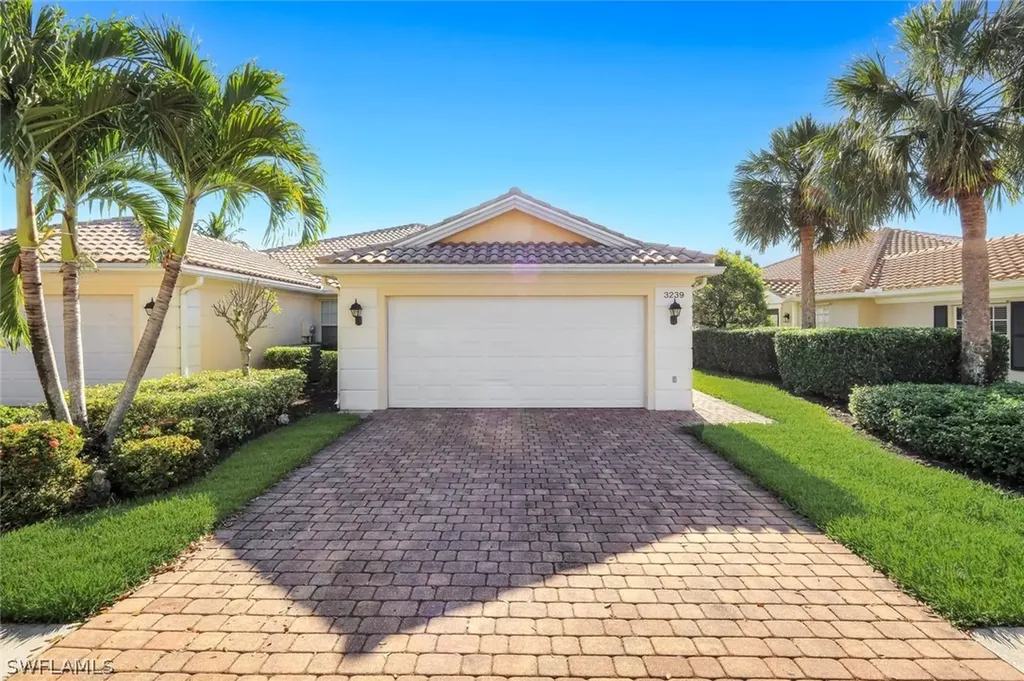 3239 Barbados Lane Naples FL 34119