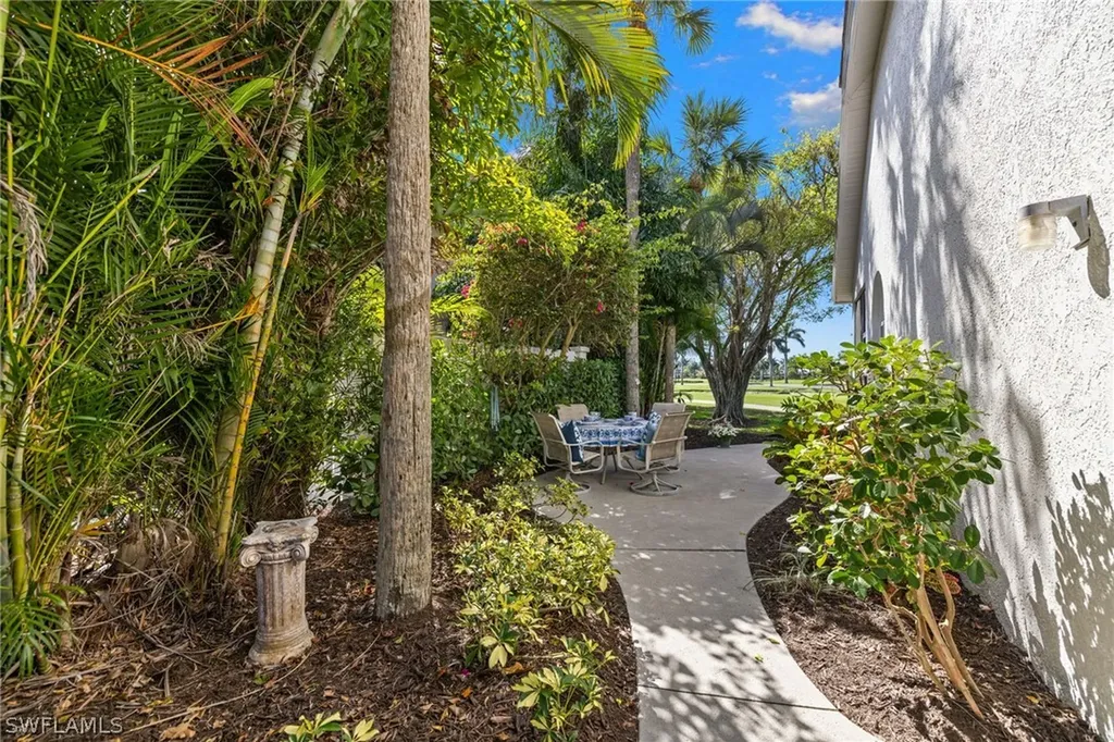 2197 Paget Circle Naples FL 34112