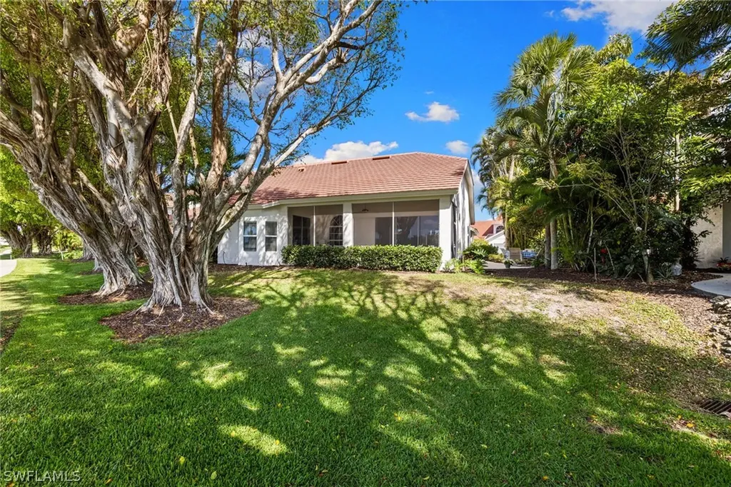 2197 Paget Circle Naples FL 34112