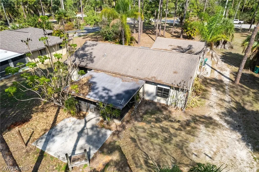 465 5th Street SW Naples FL 34117